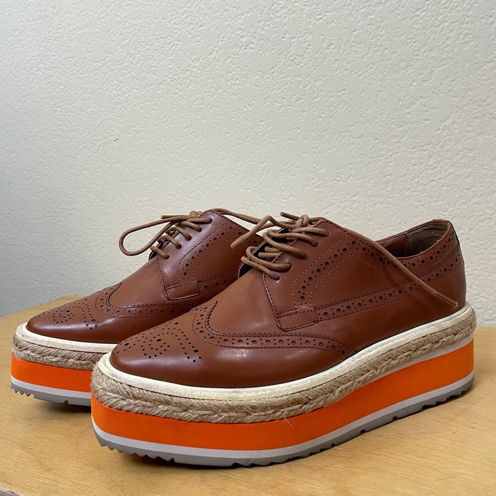 Prada Re-Edition Brown Platform Wingtip Oxford Size 6 Women’s (36) Orange White
